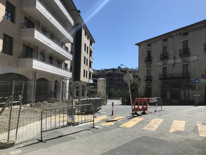 Artzubiako biribilgunetik Artetxe hotelaren parera arteko zatia ibilgailuentzat itxita egongo da bihartik