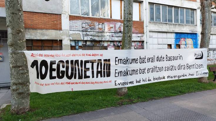 Iruñeko erailketa matxista salatzeko, 19:00etan herriko plazan