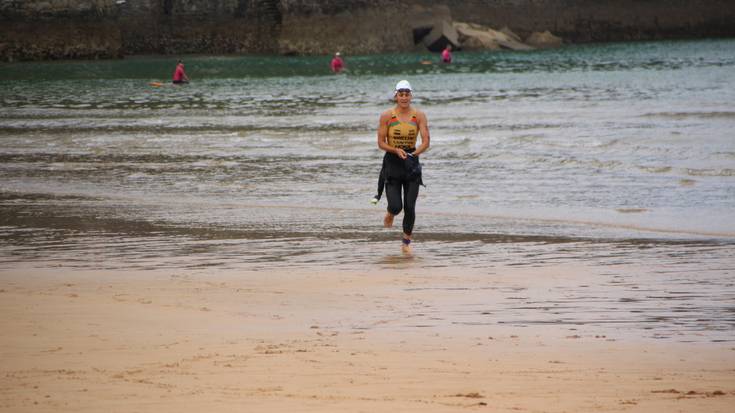 35. Zarauzko Triatloia irudietan: Igeriketa proba