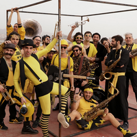 Kalerki: 'La calle es nuestra', Always Drinking Marching Band