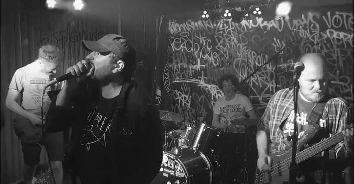 The Domestics eta Build Me a Bomb taldeak izango dira Hiruputzun