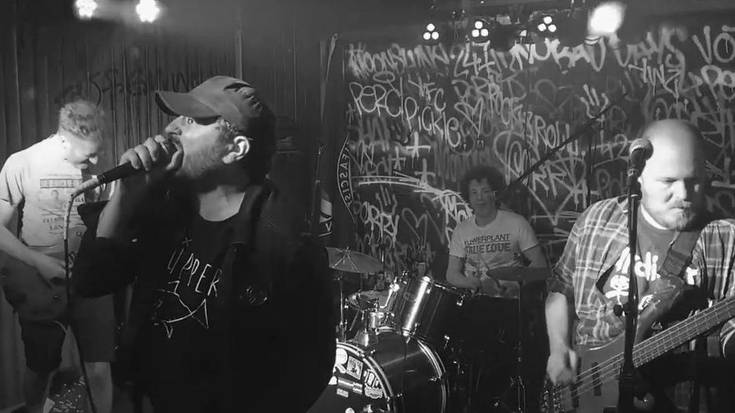 The Domestics eta Build Me a Bomb taldeak izango dira Hiruputzun