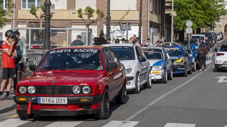Ikusmina sortu du I. Erniope rallysprinteko partaideen aurkezpen ekitaldiak