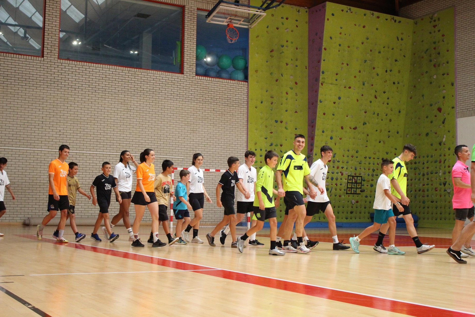 Zabalik da Tta-kun areto futbol taldearen IV. Beltzen Torneoan izena emateko epea